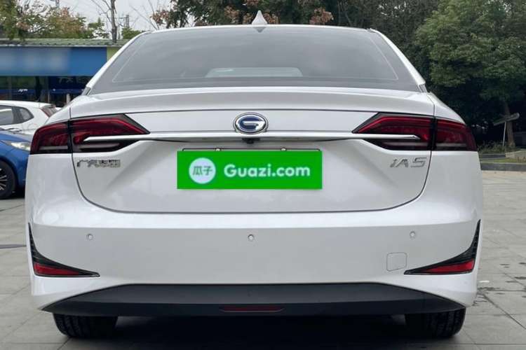 Used GAC Group Toyota iA5 2019 Luxury Edition Exterior 3