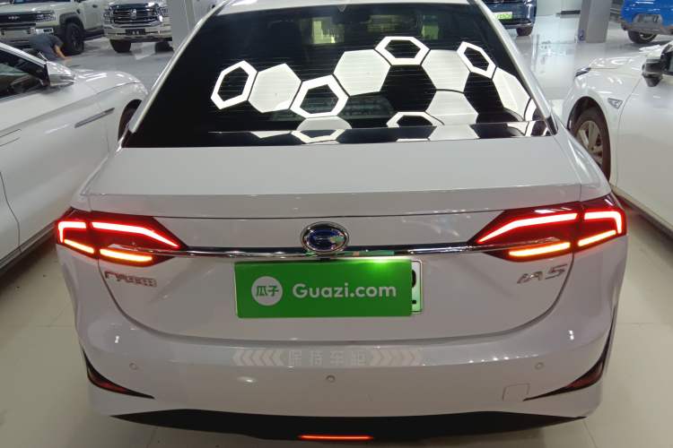 Used GAC Group Toyota iA5 2019 Leading Edition Exterior 4