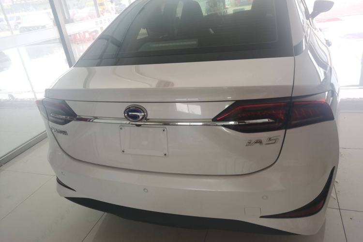 Used GAC Group Toyota iA5 2019 Luxury Edition Exterior 4