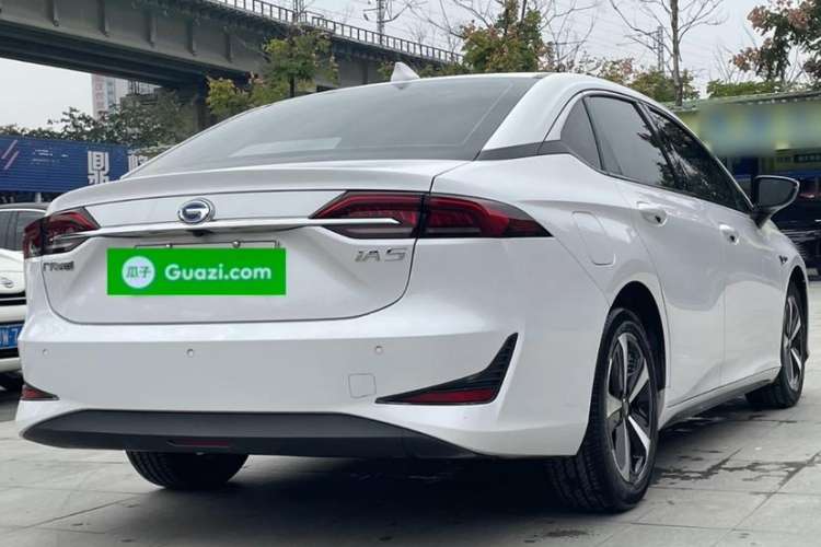 Used GAC Group Toyota iA5 2019 Luxury Edition Exterior 4