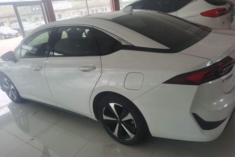 Used GAC Group Toyota iA5 2019 Luxury Edition Exterior 5