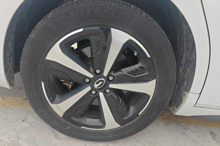 Used GAC Group Toyota iA5 2019 Luxury Edition Exterior 8