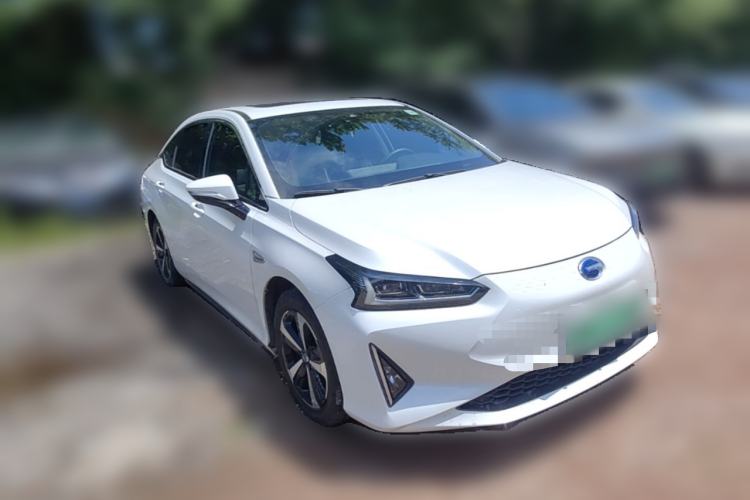 Used GAC Group Toyota iA5 2019 Luxury Edition Front Right 45 Deg