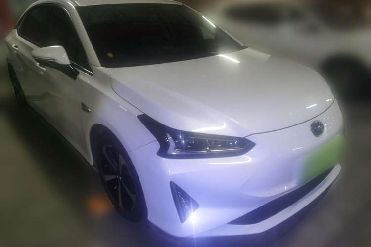 Used GAC Group Toyota iA5 2019 Leading Edition Front Right 45 Deg
