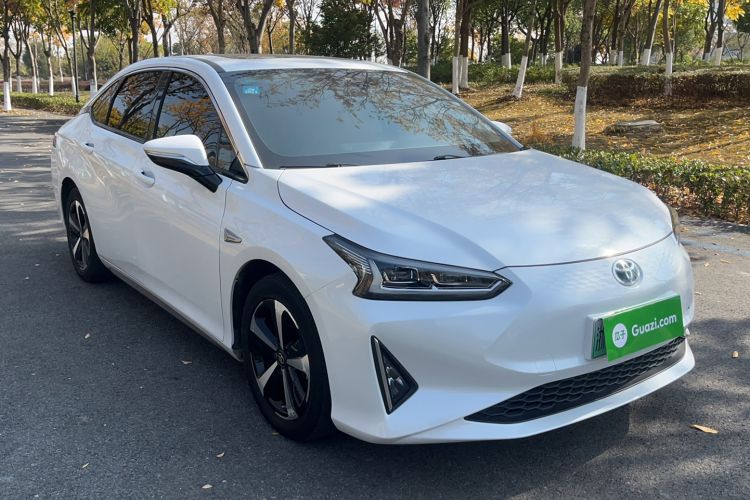 Used GAC Group Toyota iA5 2019 Luxury Edition Front Right 45 Deg