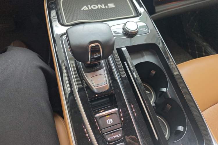 Used GAC Group Toyota iA5 2019 Deluxe Edition Gear Lever