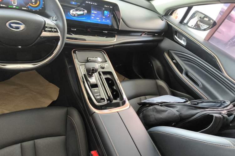 Used GAC Group Toyota iA5 2019 Luxury Edition Gear Lever