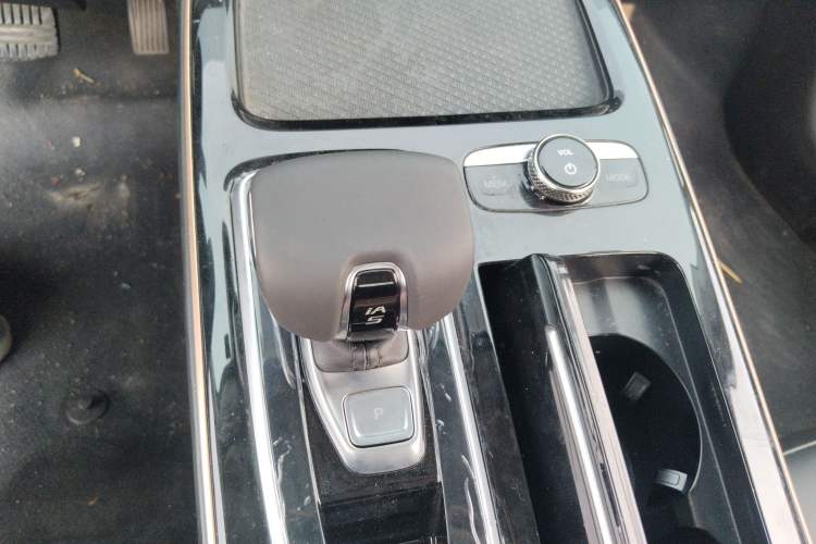 Used GAC Group Toyota iA5 2019 Leading Edition Gear Lever