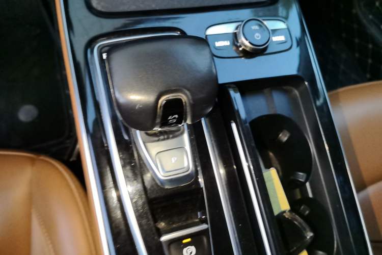 Used GAC Group Toyota iA5 2019 Deluxe Edition Gear Lever