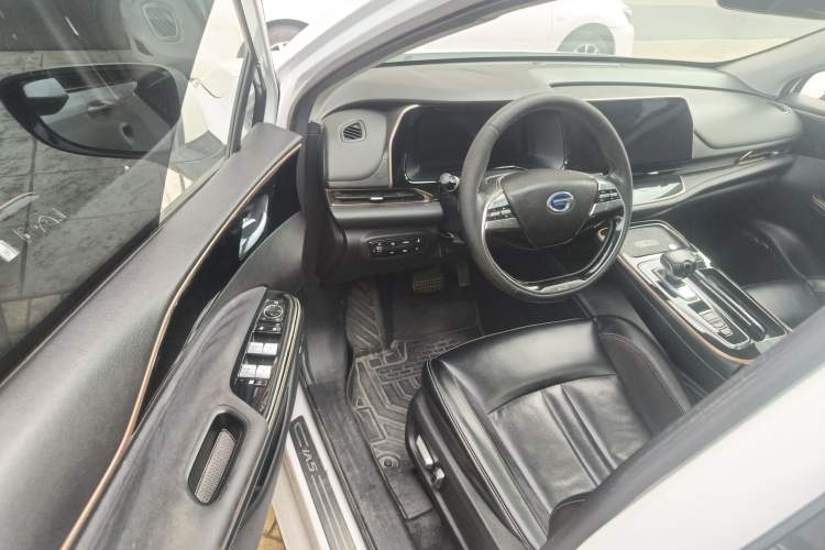 Used GAC Group Toyota iA5 2019 Deluxe Edition Interior 2