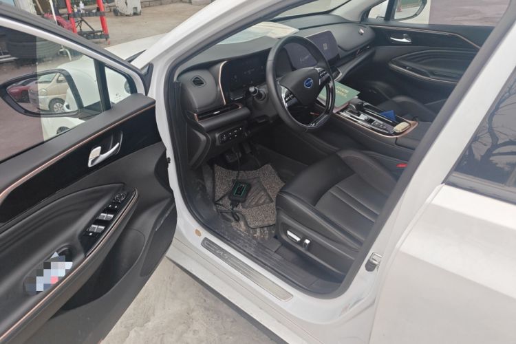Used GAC Group Toyota iA5 2019 Luxury Edition Interior 3