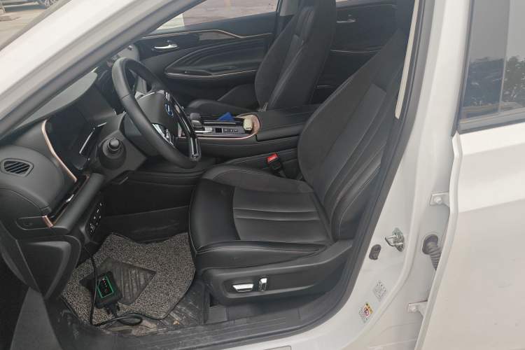 Used GAC Group Toyota iA5 2019 Luxury Edition Left Front Seat