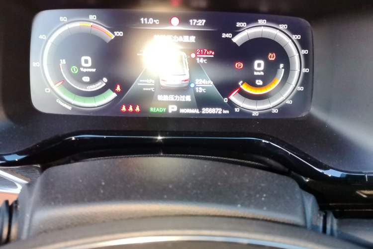 Used GAC Group Toyota iA5 2019 Deluxe Edition Odometer Close Up