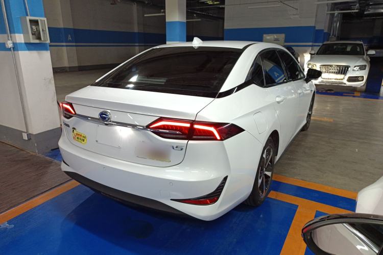 Used GAC Group Toyota iA5 2019 Leading Edition Rear Right 45 Deg