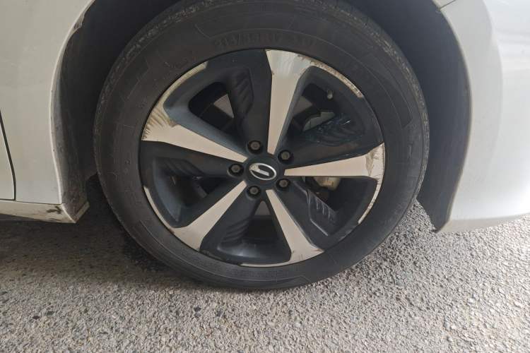 Used GAC Group Toyota iA5 2019 Luxury Edition Right Front Wheel Hub