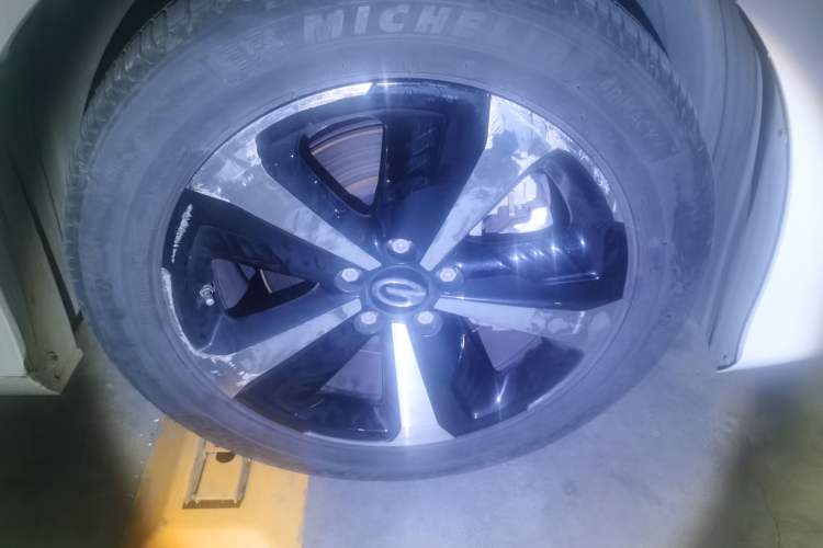 Used GAC Group Toyota iA5 2019 Leading Edition Right Front Wheel Hub