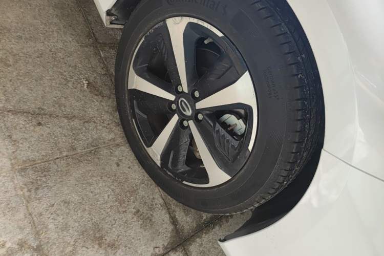 Used GAC Group Toyota iA5 2019 Leading Edition Right Front Wheel Hub