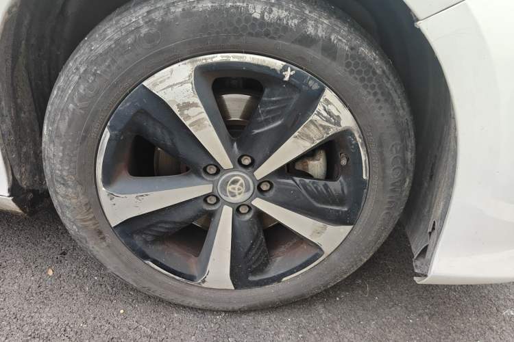Used GAC Group Toyota iA5 2019 Leading Edition Right Front Wheel Hub