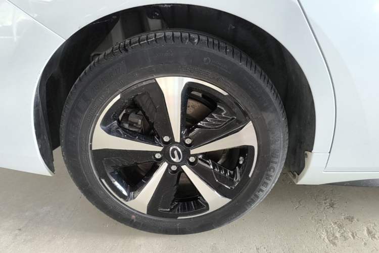 Used GAC Group Toyota iA5 2019 Luxury Edition Right Rear Wheel Hub