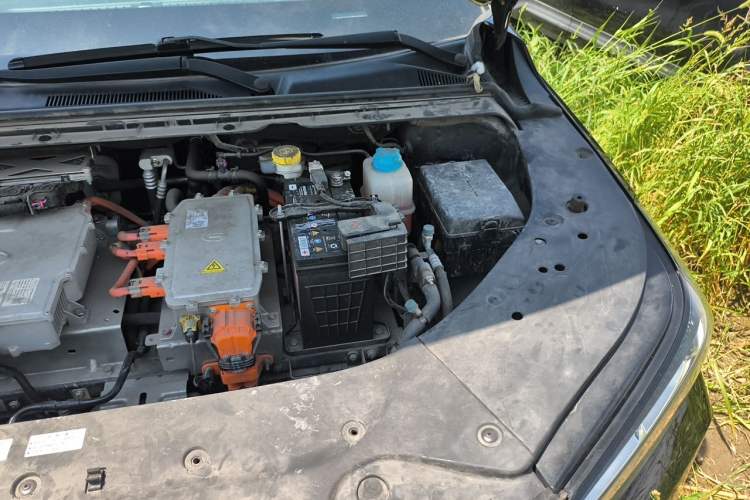 Used GAC Group Toyota iA5 2021 Leading Edition Engine Bay Left