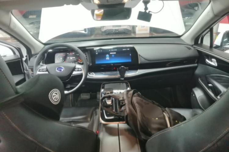 Used GAC Group Toyota iA5 2021 Luxury Edition Center Console