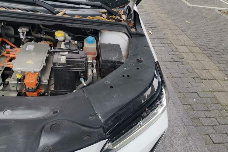 Used GAC Group Toyota iA5 2021 Leading Edition Engine Bay Left