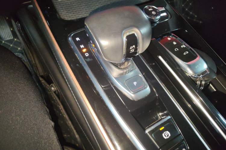 Used GAC Group Toyota iA5 2021 Leading Edition Gear Lever