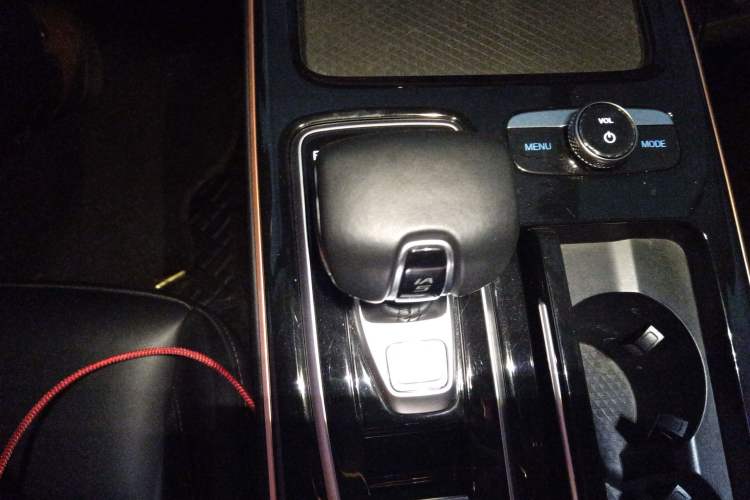 Used GAC Group Toyota iA5 2021 Luxury Edition Gear Lever