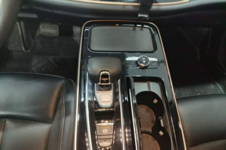 Used GAC Group Toyota iA5 2021 Luxury Edition Gear Lever
