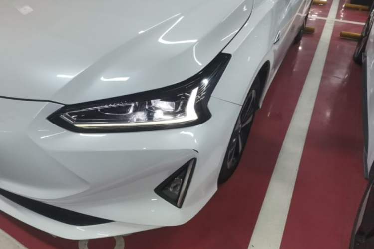 Used GAC Group Toyota iA5 2021 Luxury Edition Left Front Headlight