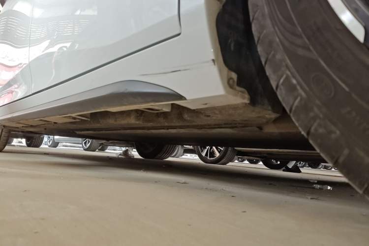 Used GAC Group Toyota iA5 2021 Deluxe Edition Left Side Sill