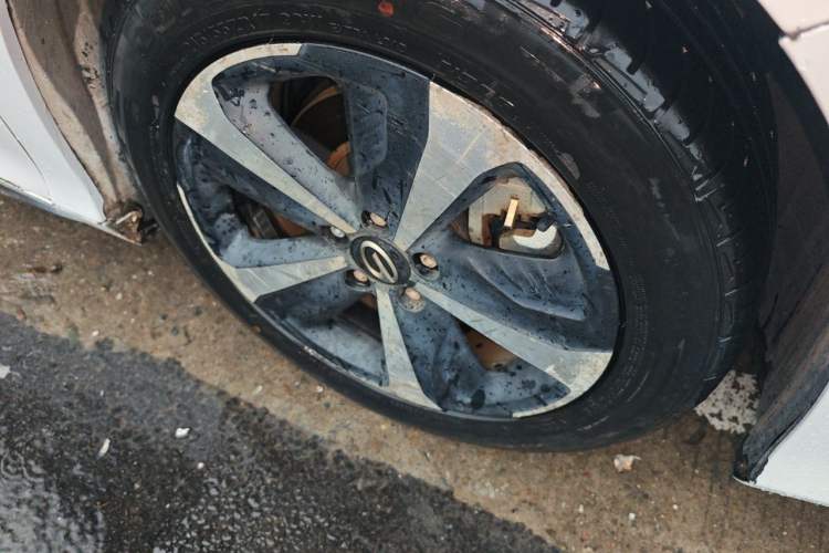 Used GAC Group Toyota iA5 2021 Leading Edition Right Front Wheel Hub