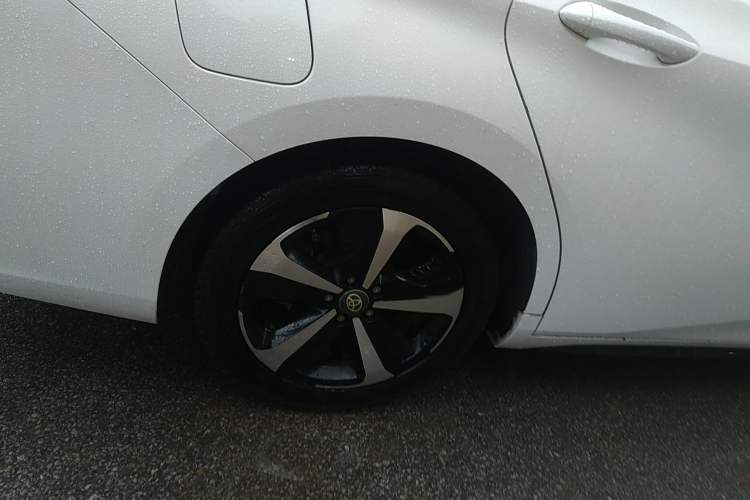 Used GAC Group Toyota iA5 2021 Leading Edition Right Rear Wheel Hub