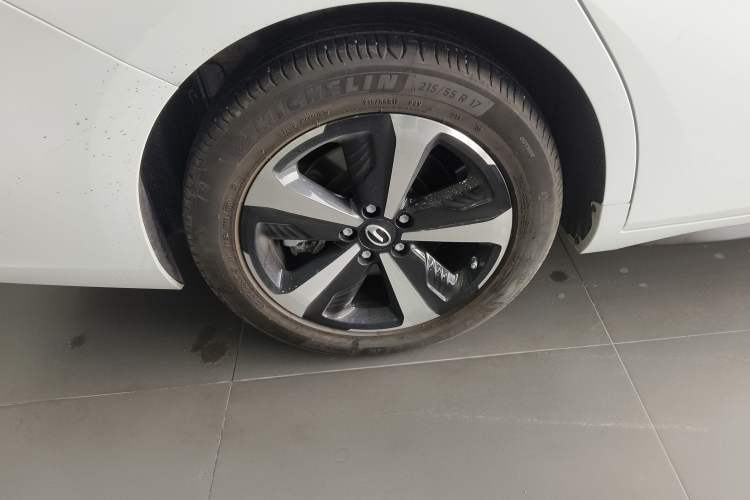 Used GAC Group Toyota iA5 2021 Luxury Edition Right Rear Wheel Hub