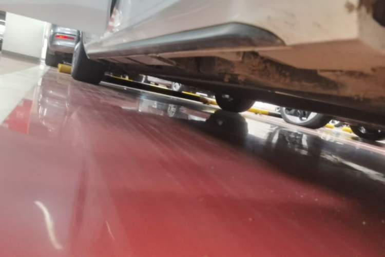 Used GAC Group Toyota iA5 2021 Luxury Edition Right Side Sill