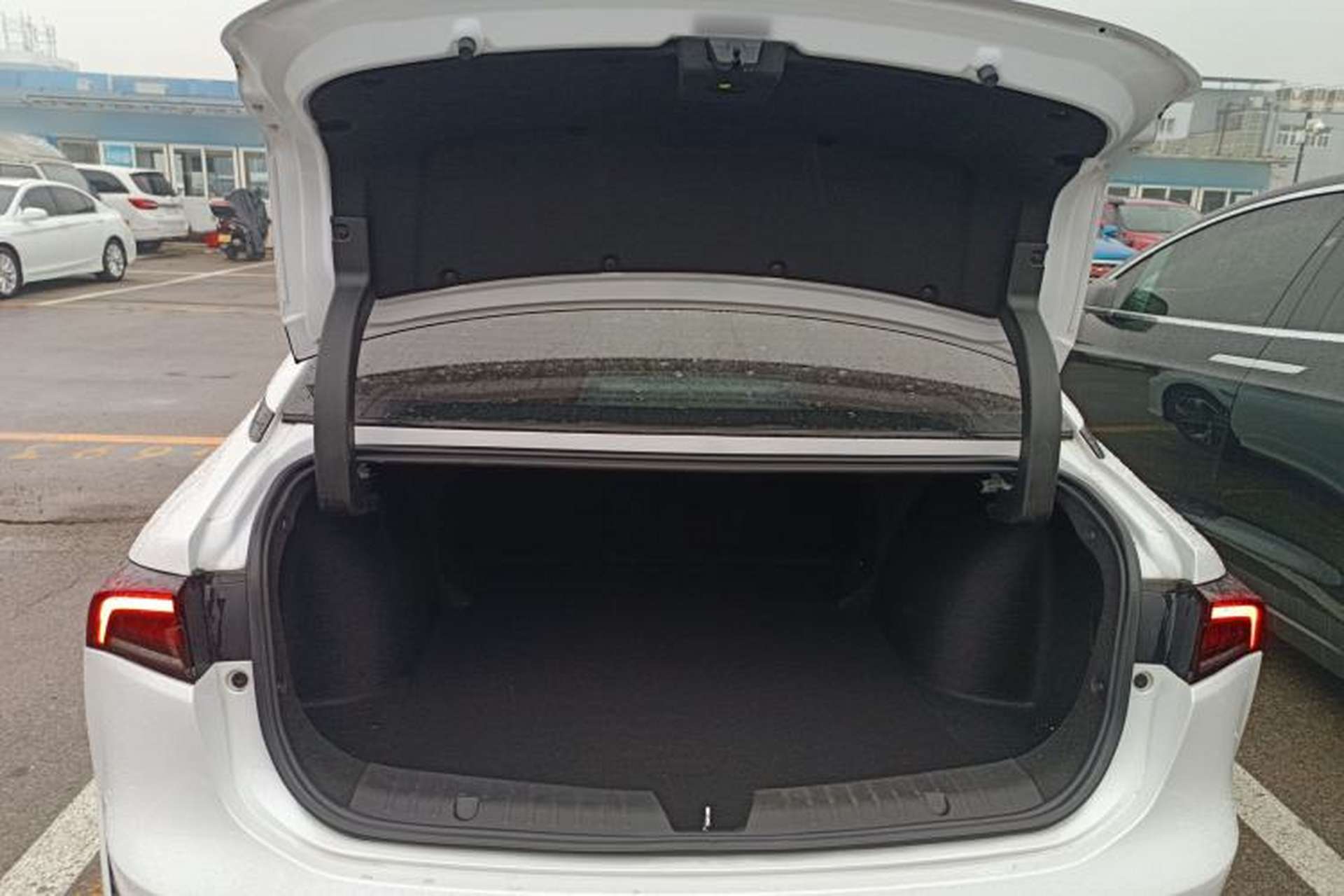 Used GAC Group Toyota iA5 2021 Deluxe Edition Trunk