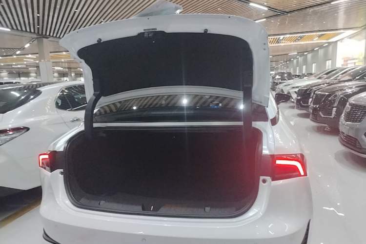 Used GAC Group Toyota iA5 2021 Leading Edition Trunk