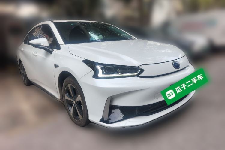 Used GAC Group Toyota iA5 2022 Leading Edition Front Right 45 Deg