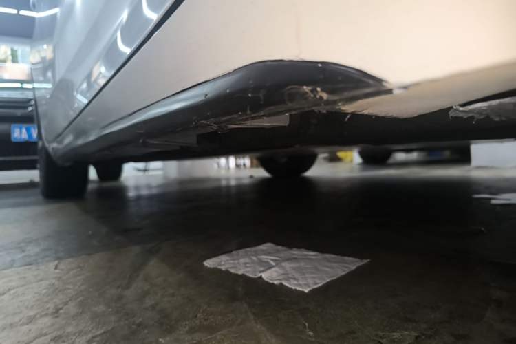 Used GAC Group Toyota iA5 2022 Leading Edition Right Side Sill