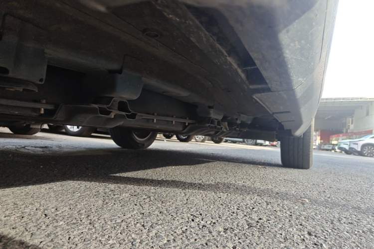 Used GAC Group ix4 2018 Leading Edition Chassis Front Left