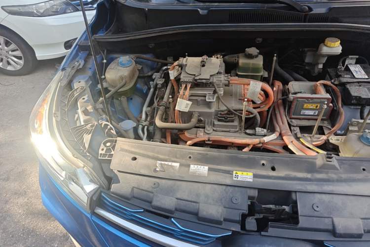Used GAC Group ix4 2018 Leading Edition Engine Bay Right