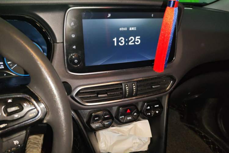Used GAC Group ix4 2018 Luxury Edition Audio And AC Panel