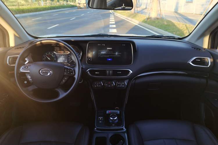 Used GAC Group ix4 2018 Leading Edition Center Console