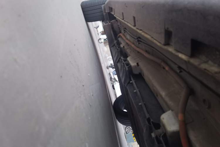 Used GAC Group ix4 2018 Luxury Edition Chassis Front Right