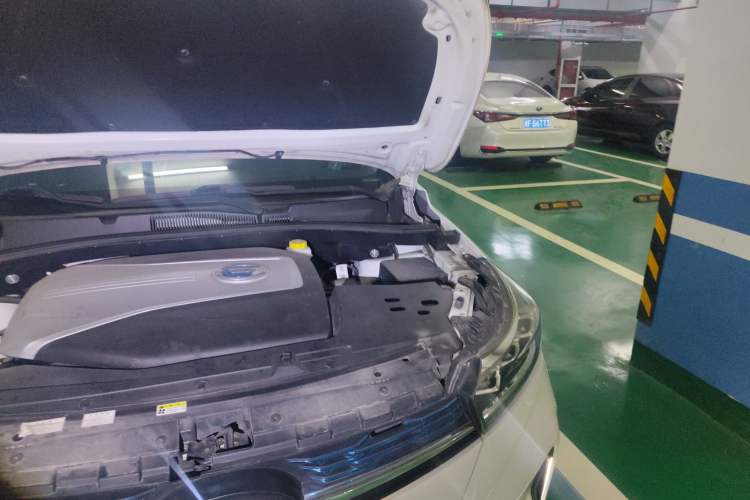 Used GAC Group ix4 2018 Luxury Edition Engine Bay Left