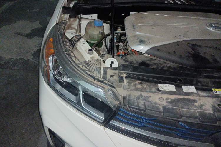 Used GAC Group ix4 2018 Leading Edition Engine Bay Right