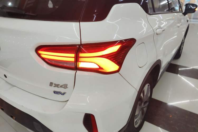 Used GAC Group ix4 2018 Leading Edition Exterior 2