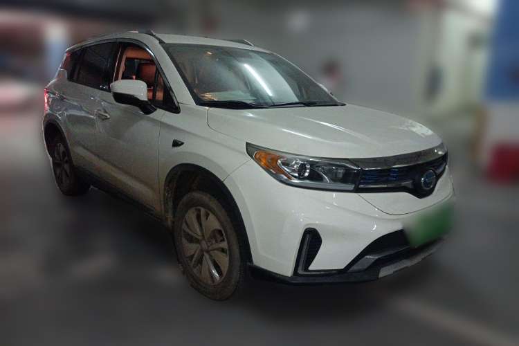 Used GAC Group ix4 2018 Leading Edition Front Right 45 Deg
