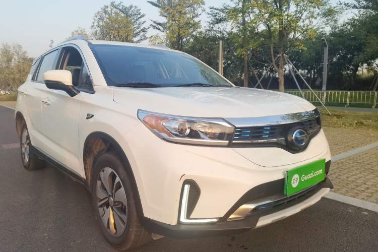 Used GAC Group ix4 2018 Leading Edition Front Right 45 Deg