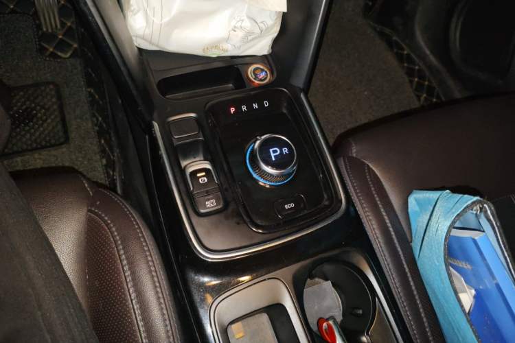 Used GAC Group ix4 2018 Luxury Edition Gear Lever